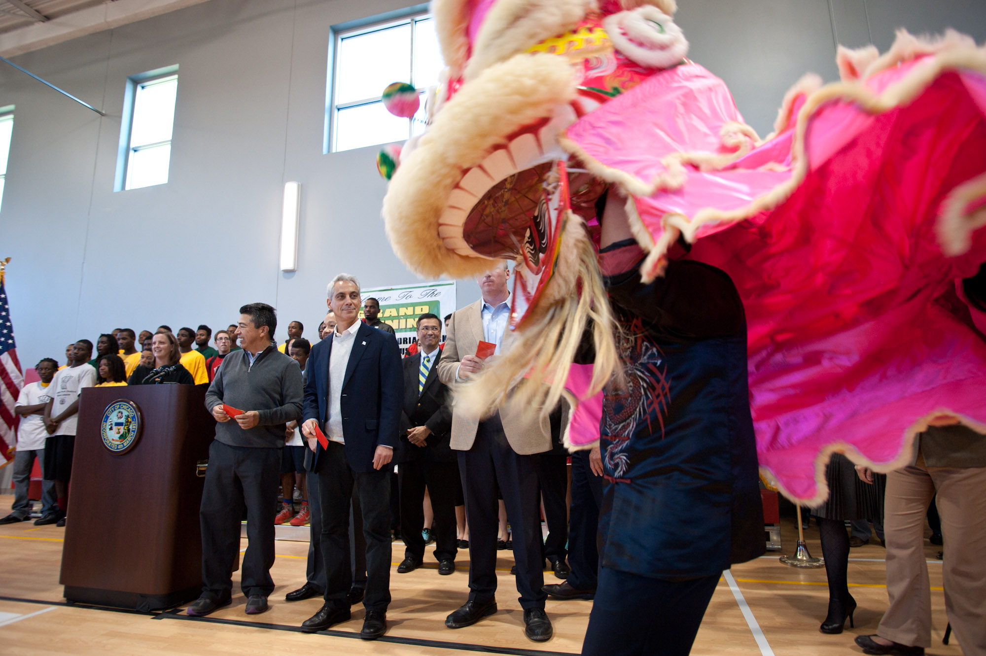 Mayor Rahm Emanuel joins members of the Chinatown and South Loop communities gathered today to celebrate the opening of the new fieldhouse at Ping Tom Memorial Park.